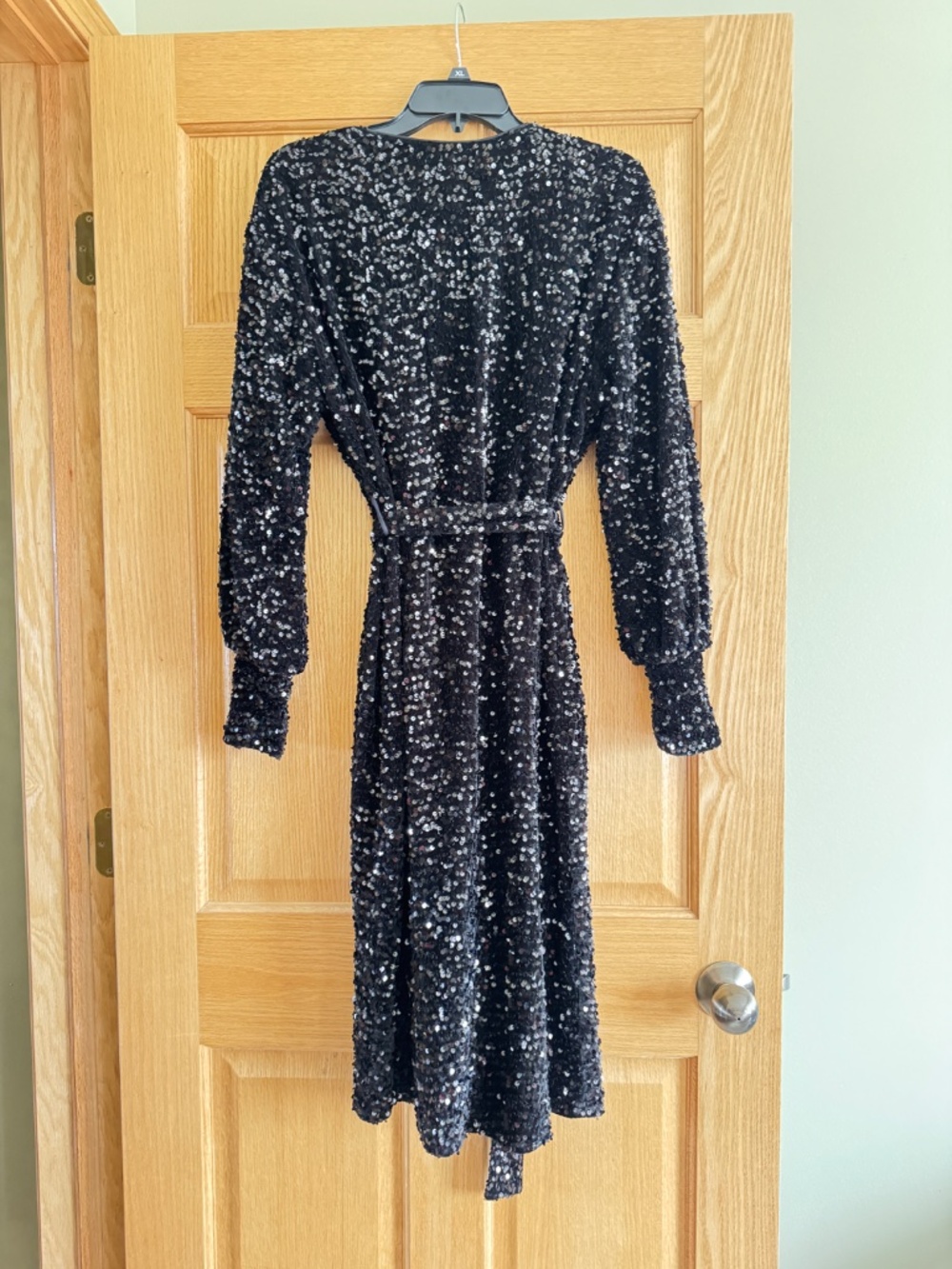 Black sequined, formal dress, size 10, Boohoo brand - Picture 2 of 2